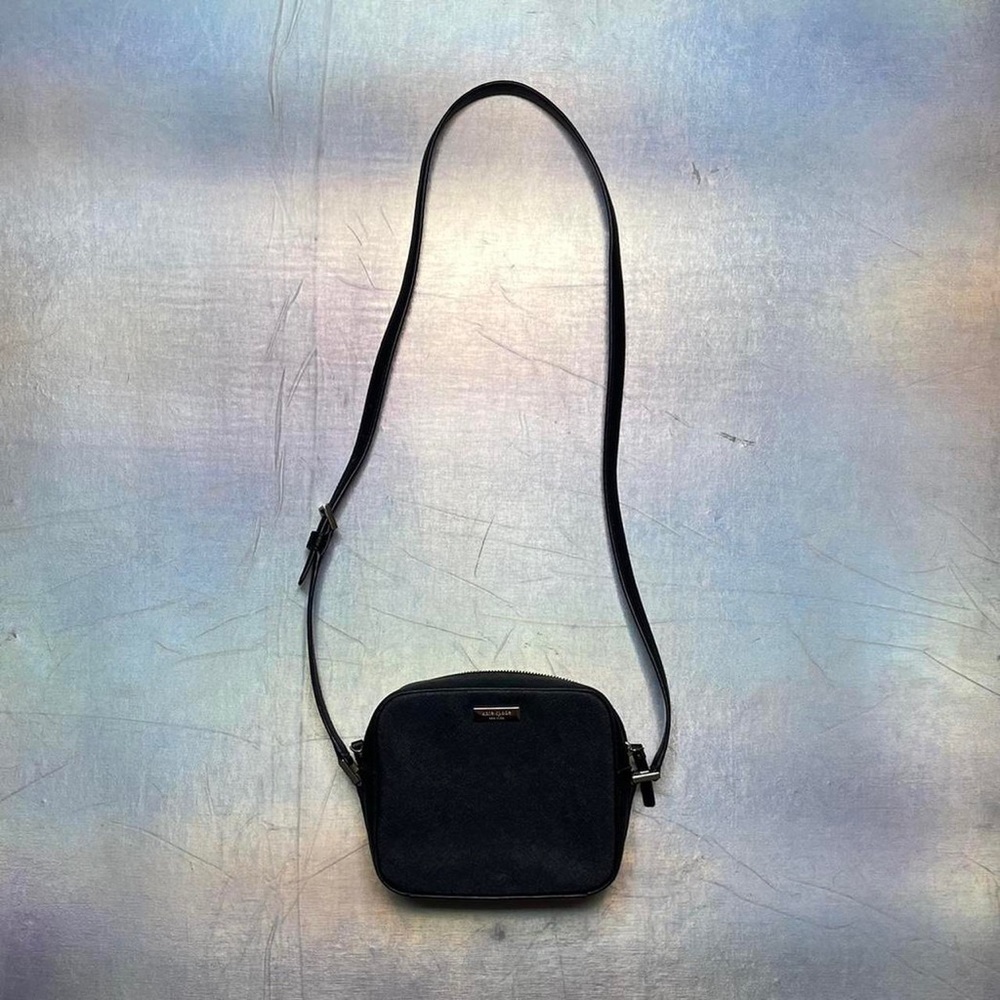 Black Kate Spade crossbody purse